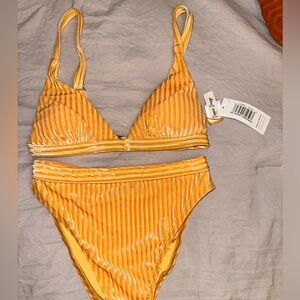 Dippin Daisy’s XS Yellow Bikini